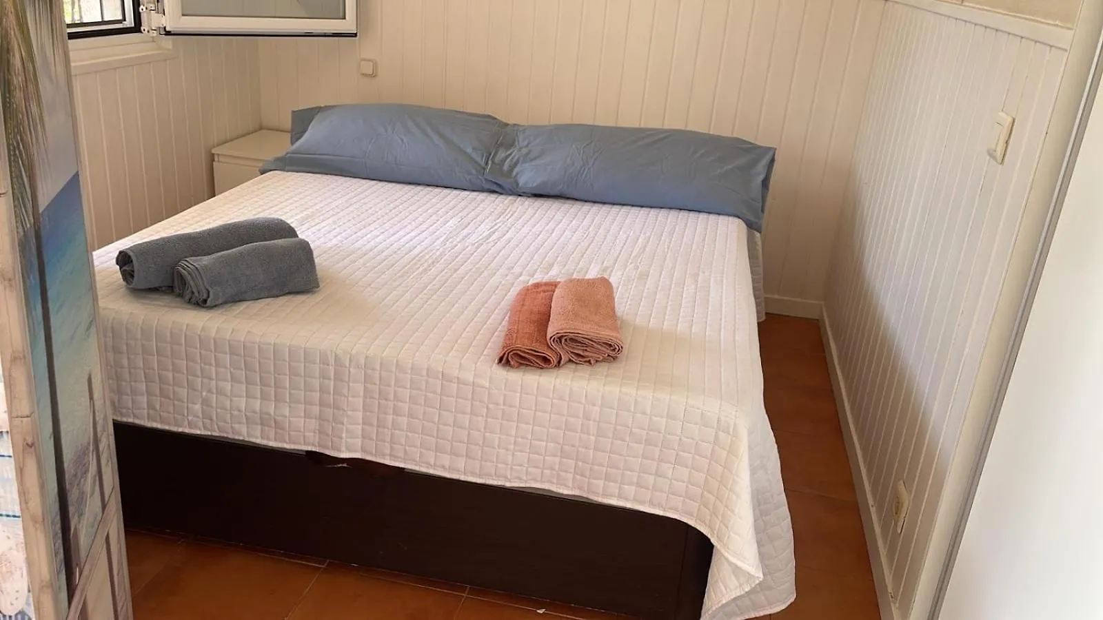 Casita En Playa Costabella, Marbella Villa